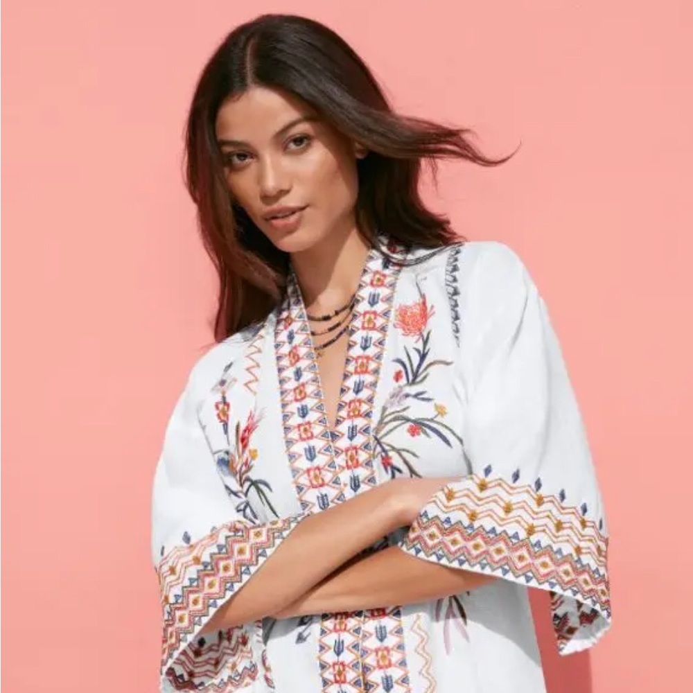Johnny Was Watipaso Linen Kimono in White